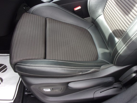 RENAULT SCENIC IV Renault scenic-013.jpg